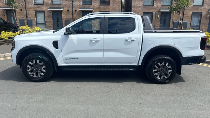 Ford Ranger Petrol Pick Up D/Cab Wildtrak 2.3 EcoBoost PHEV 281 Auto - Image 25